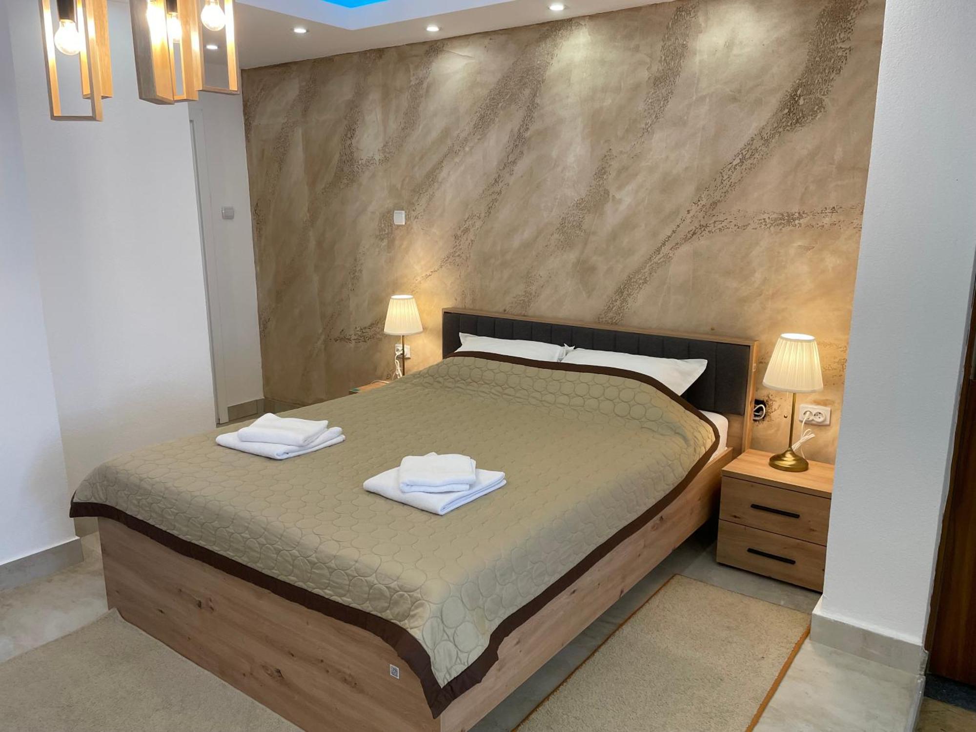 Bora Apartmani - Free Parking - City Center Vranje Exterior photo