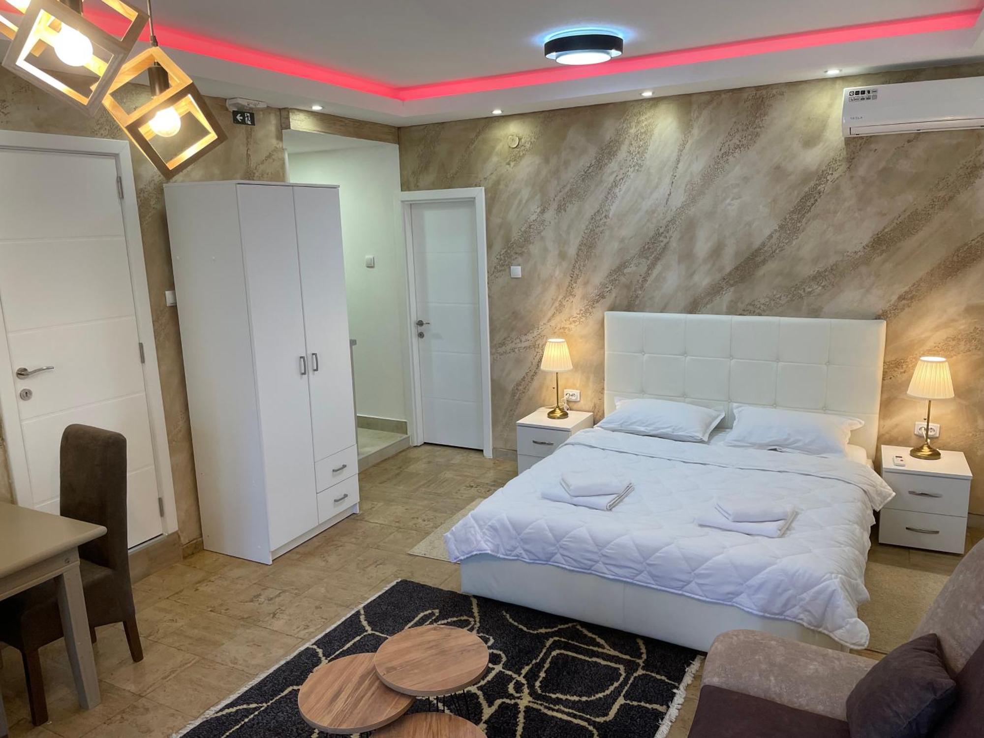 Bora Apartmani - Free Parking - City Center Vranje Exterior photo