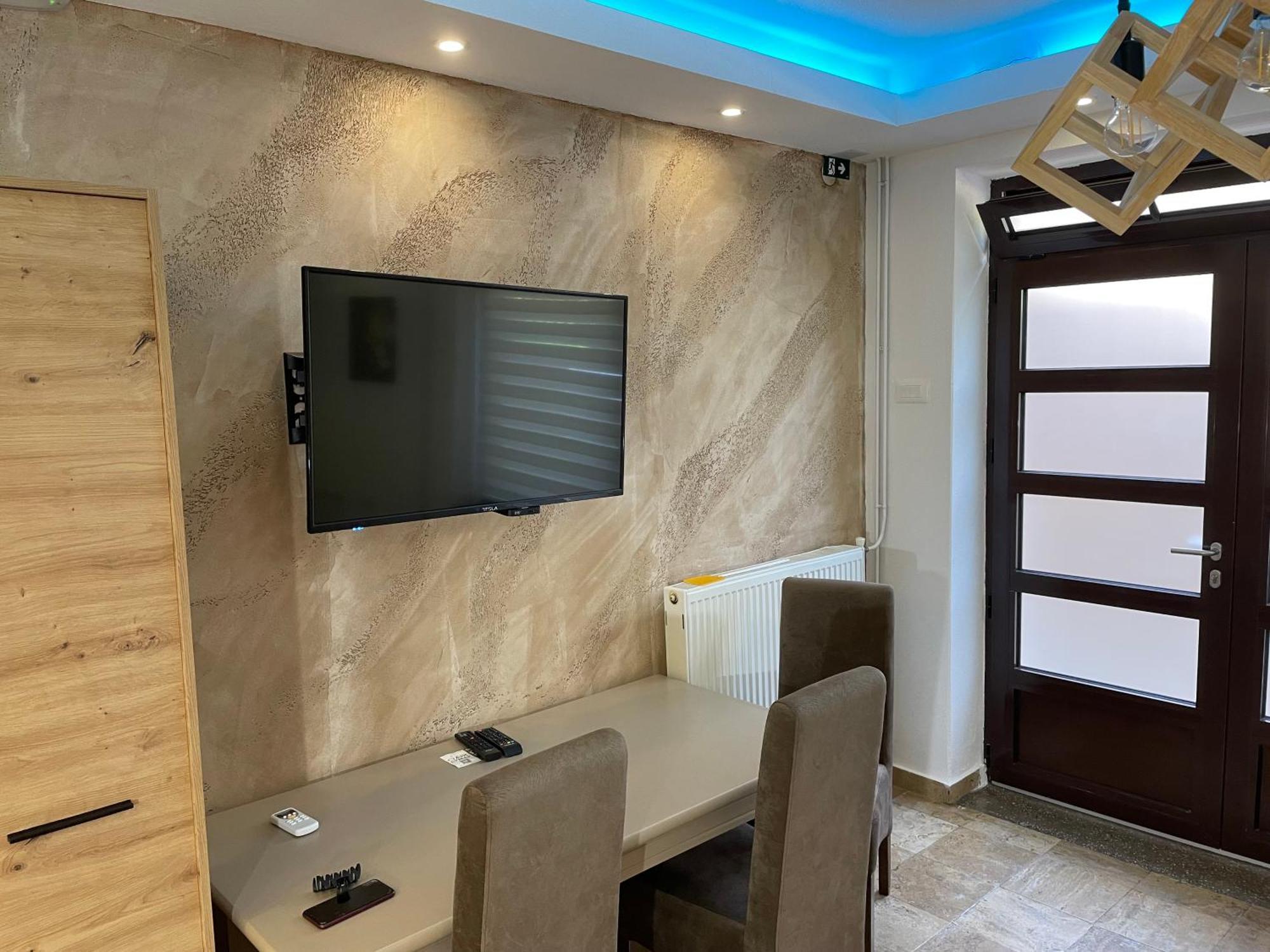 Bora Apartmani - Free Parking - City Center Vranje Exterior photo